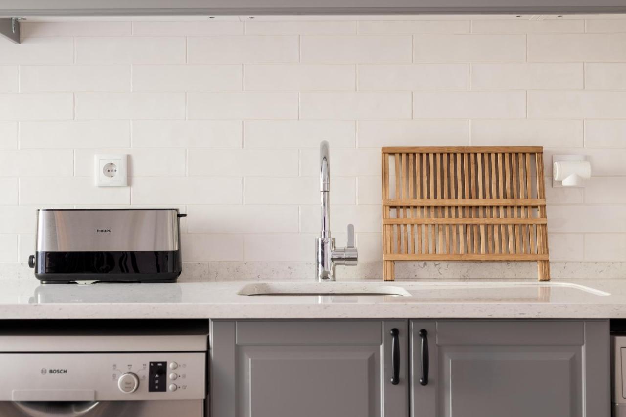 Feel Home In This Stunning Renovated Nest In Graca Lisbona Esterno foto
