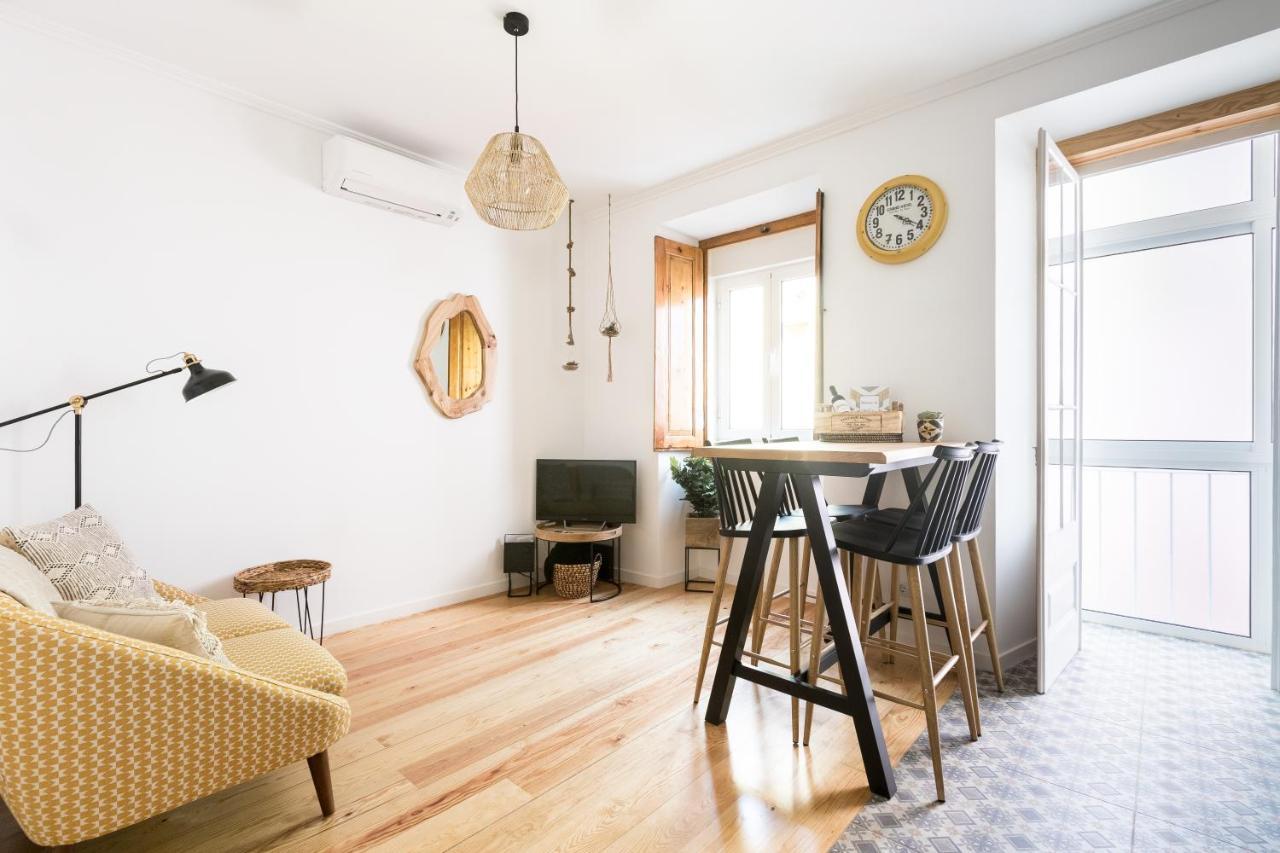 Feel Home In This Stunning Renovated Nest In Graca Lisbona Esterno foto