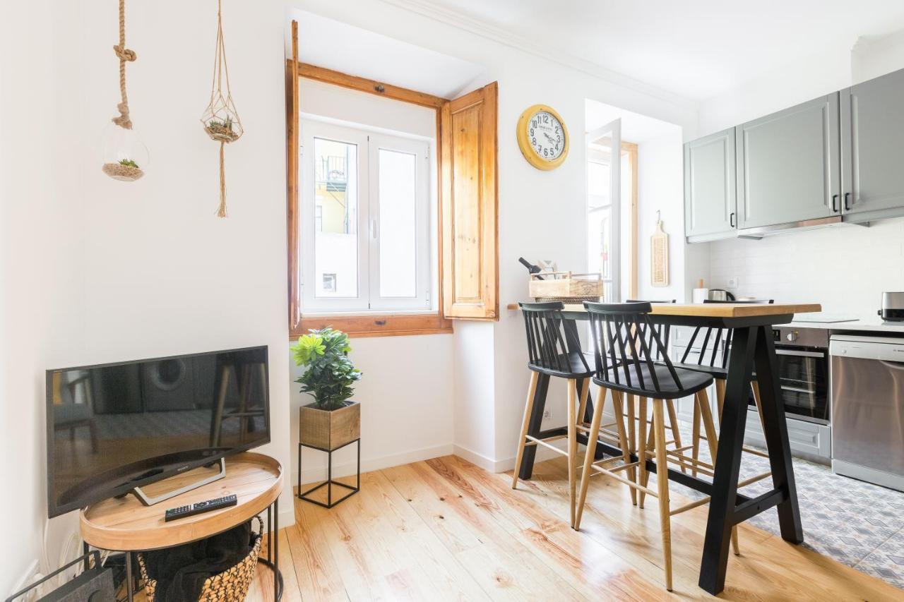 Feel Home In This Stunning Renovated Nest In Graca Lisbona Esterno foto